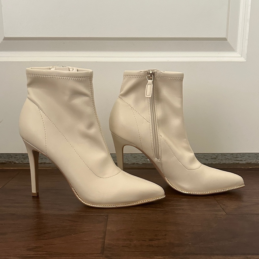 BCBGeneration Cream Heeled Boots
